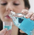 Descubra formas para clarear seus dentes