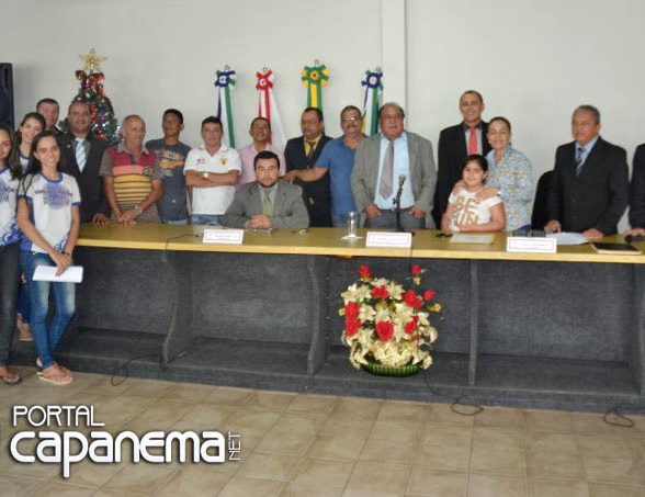 Vereadores de Capanema comemoram iná­cio das obras do Hospital Regional.