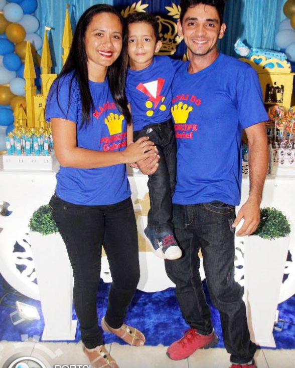 4 aninhos de Gabriel Moraes