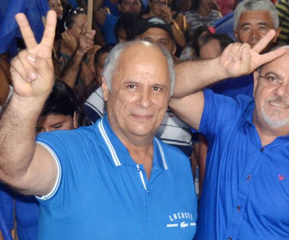 á‰ azul! Chico Neto (Dem) é eleito prefeito de Capanema.