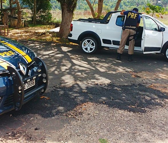 Carro roubado em Goiás é recuperado em Santa Maria Pará