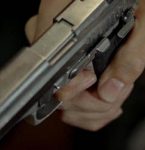 ï»¿Homicidas disparam 5 tiros mas não conseguem matar vá­timas em Capanema