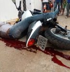 Pistoleiros disfarçados de Moto Taxi executam “Coelho” em Capanema