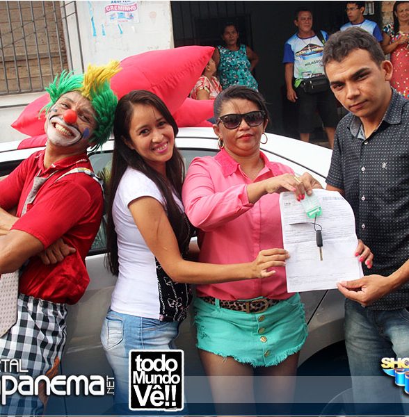 Entrega de um Carro Prisma na 79Â° extração  Capanema show de prêmios em Capanema