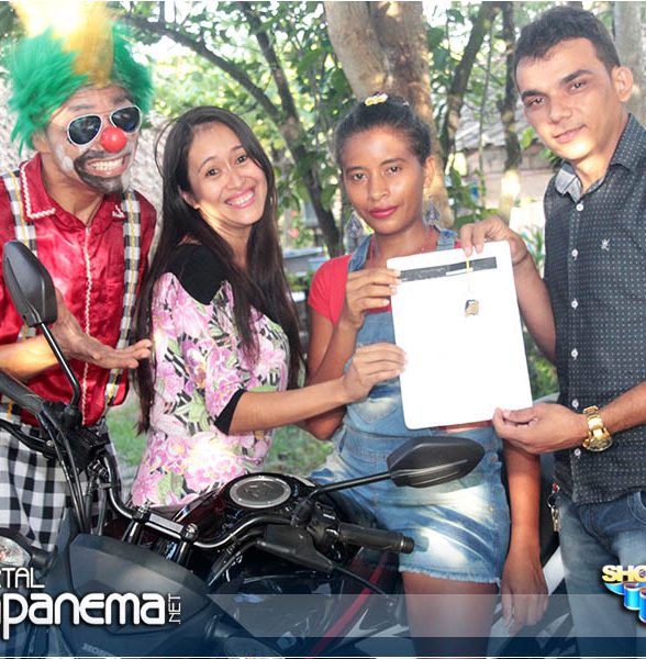 Entrega CB Twister 250cc na 81Â°extração do Capanema Show de Prêmios.