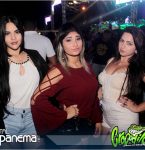 Crocodilo na Paradise em Salinas