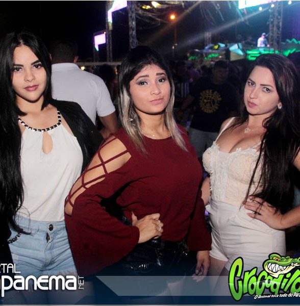 Crocodilo na Paradise em Salinas