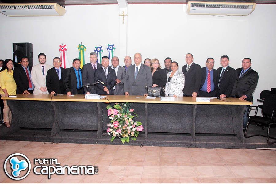 Sessão Solene abre os trabalhos da 18Âª Legislatura da Cá¢mara Municipal de Capanema.