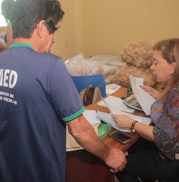 Secretaria de Educação regulariza merenda de ótima qualidade nas escolas municipais.