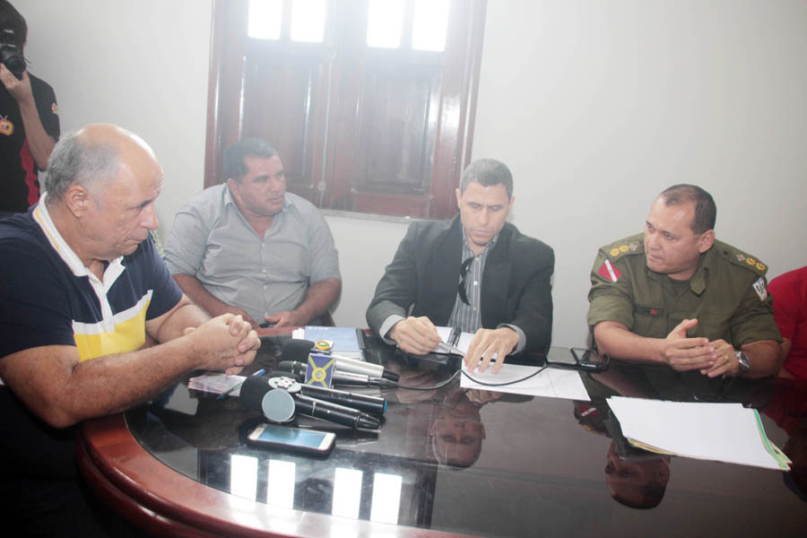 Prefeito de Capanema reúne com forças de segurança e quer redução imediata da criminalidade