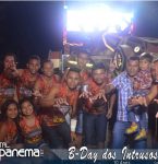 Aniversário da Famá­lia os Intrusos com o Ouro Negro