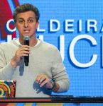 Apresentador é cotado para substituir Luciano Huck na Globo; saiba quem!
