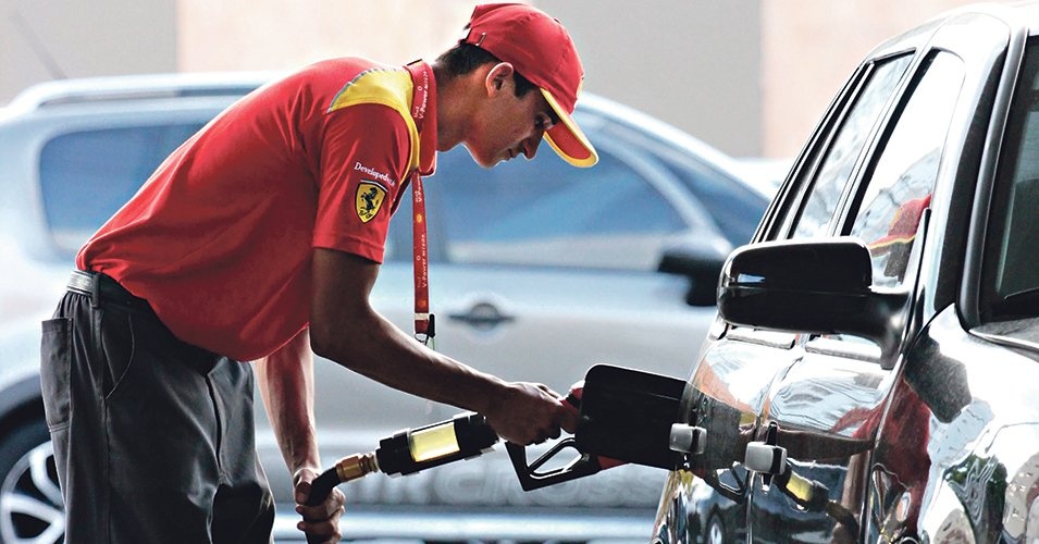 Gasolina aumentou 15% em 6 meses