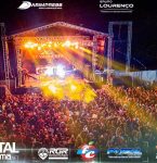 Zé Vaqueiro e Vaqueiro SM fazem show para milhares de pessoas em Capanema