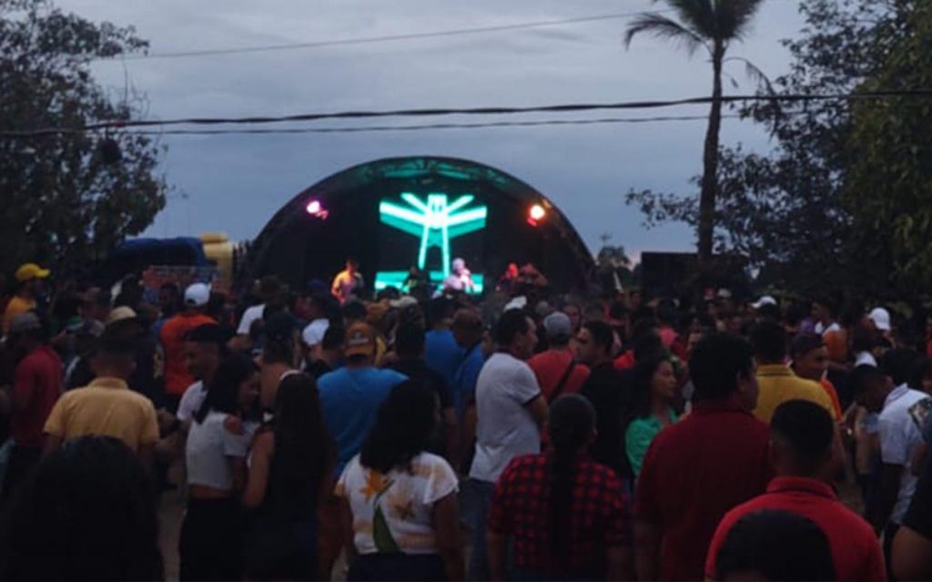 Participação de Cinthya Mello não passou em branco no Festival do Vaqueiro em Mãe do Rio