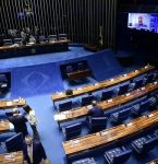 Senado aprova a PEC que cria piso nacional para salário de enfermeiros e técnicos em enfermagem