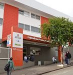 Homem foi internado ao tentar operar nariz casa.