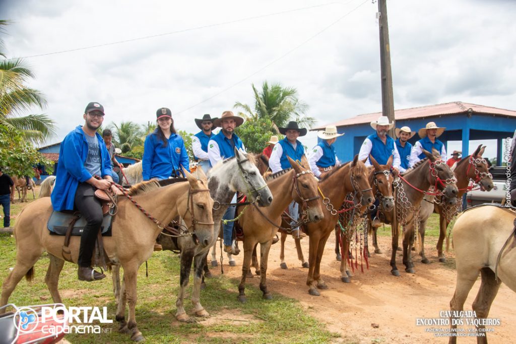 Cavalgada Encontro dos Vaqueiros na Fazenda Oliveira na Vila Cidapá