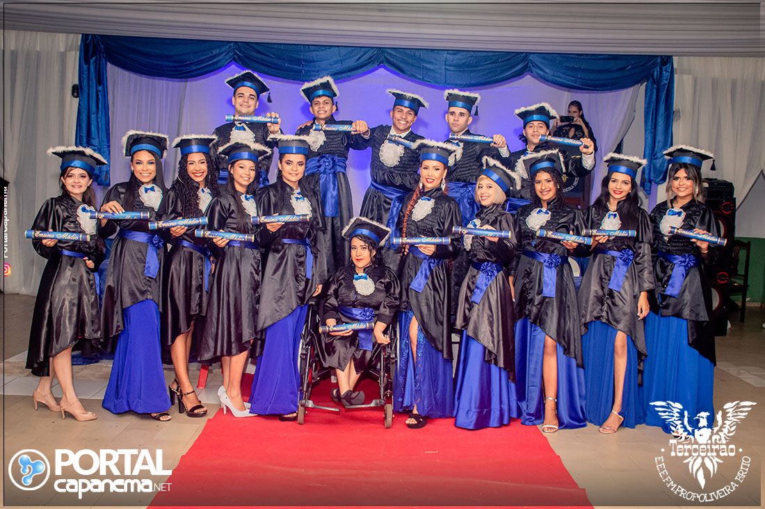 Formatura do Terceirão 2022 do EEOB em Capanema