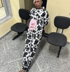 Homem vestido de ‘vaca’ tenta furtar mochila e acaba preso, no Rio de Janeiro