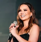 Solange Almeida fará show exclusivo na festa do Mingau em Nova Timboteua.