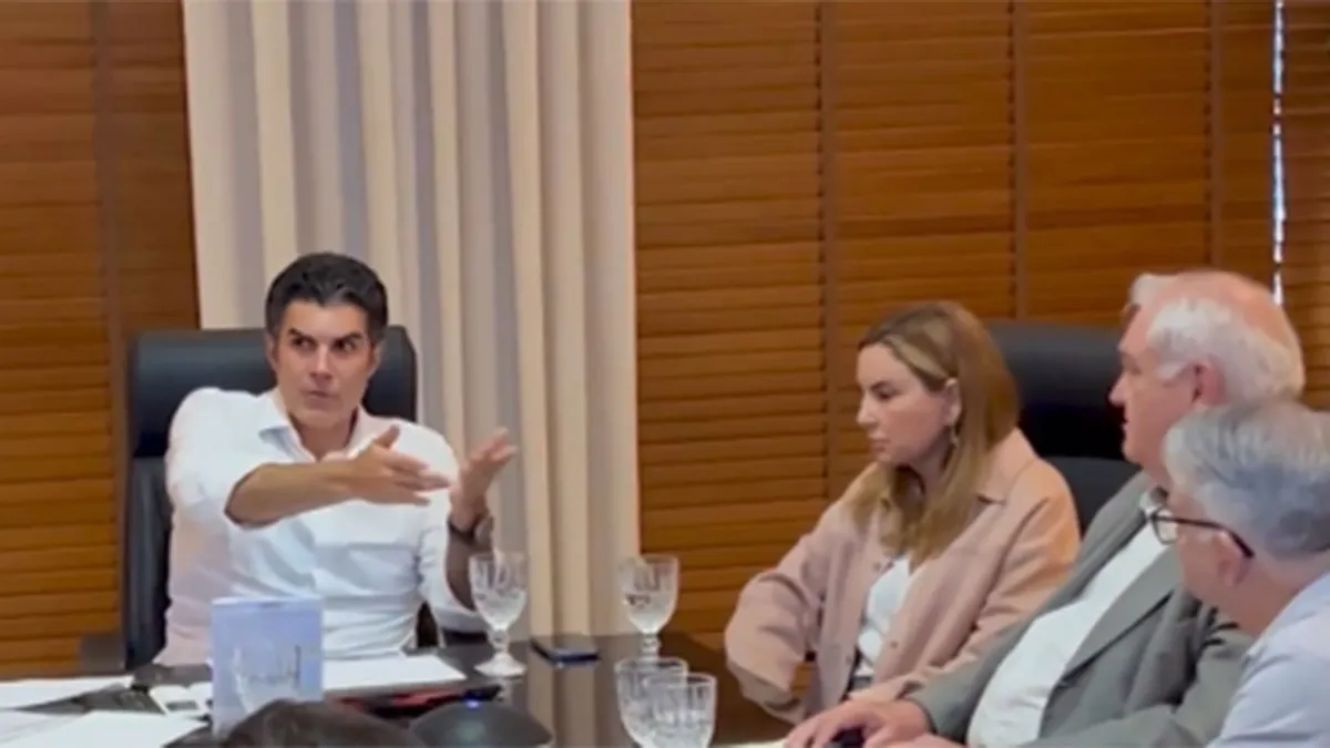 Helder entra com ação contra reajuste de energia