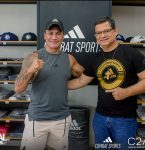 Campeão Mundial Acelino Popó Visita Mundo do Combate Norte / Adidas Combat