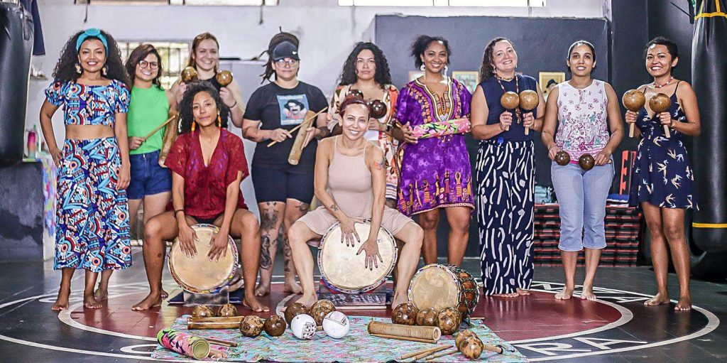 Projeto forma mulheres para tocar instrumentos no carimbó e ritmos regionais