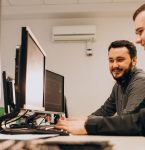 Veja as dez profissões com maiores salários iniciais