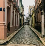 Comércio de Belém já está no clima de festa junina