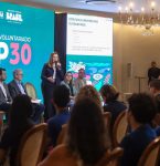 Jovens de 16 e 17 anos podem ser voluntários na COP 30 em Belém; saiba como