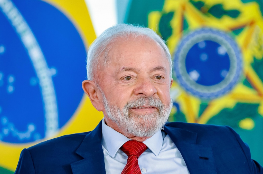 'Mundo está ávido para fazer negociação com o Brasil', afirma Lula