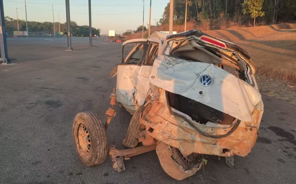 Mãe e filhos paraenses morrem em acidente de carro na BR-414, em Goiás