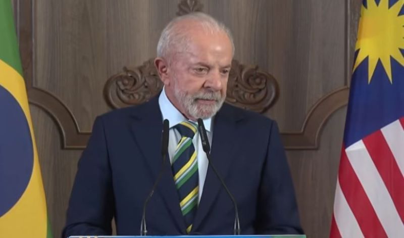 Lula: Trump sabe que “rei morto, é rei posto” e que “Bolsonaro é passado”