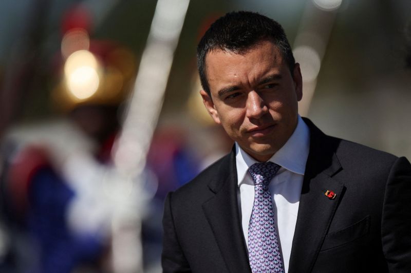 Equador realiza referendo neste domingo; entenda o que está em jogo