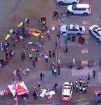 Ataque a tiros em praia deixa 12 mortos em festival na Austrália