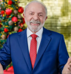 Lula faz balanço de ações e desafios: "brasileiro é vencedor"