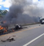 Onze pessoas morreram em acidente entre dois carros na BR-101