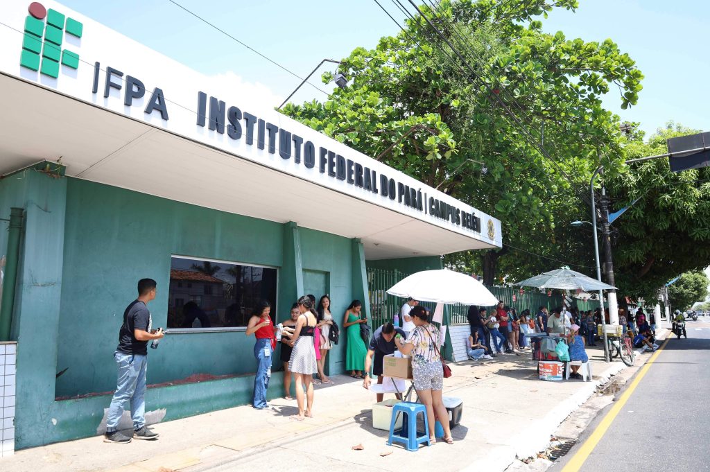 IFPA abre vagas para professores com salários de até R$ 8,8 mil; veja como participar