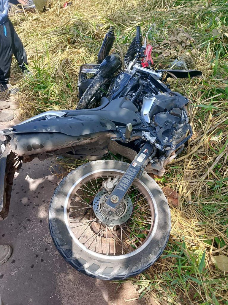 Policial militar fica ferido após acidente entre carro e motocicleta na PA-252, em Abaetetuba