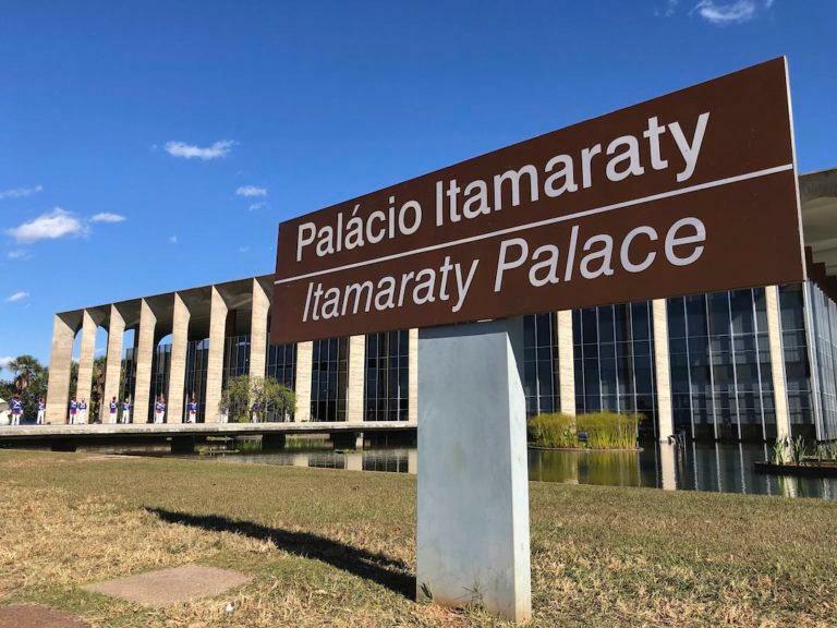 Itamaraty alerta que brasileiros têm sido aliciados para trabalho escravo na Ásia