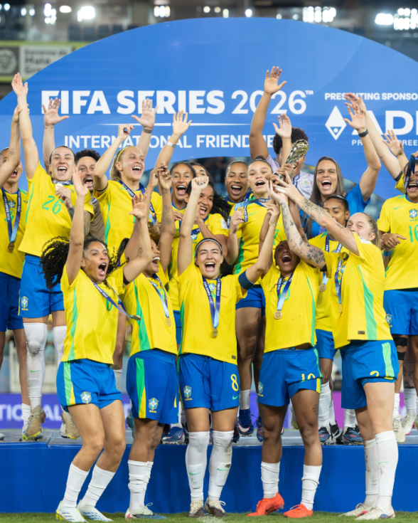 Arthur Elias exalta conquista do Brasil no Fifa Series: 'Título com grande desempenho'