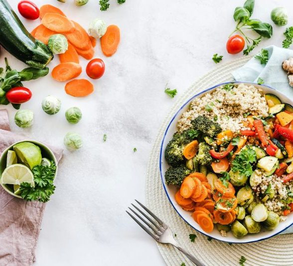 Sem Ozempic: estudo mostra alternativa para controlar a obesidade em idosos