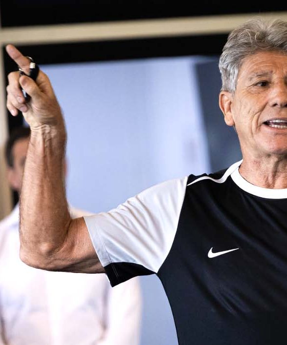 Renato diz assistir Re-Pa e elogia torcidas de Remo e Paysandu