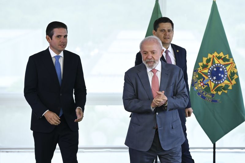 Lula deve pedir a Trump ajuda em prisão de empresário brasileiro