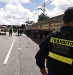 Motociclista morre em colisão com carreta bitrem na rodovia do Tapanã, em Belém