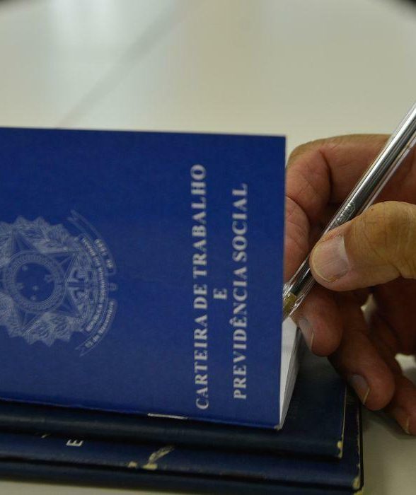 Saldo de emprego formal é positivo em 72.960 vagas em maio no Caged