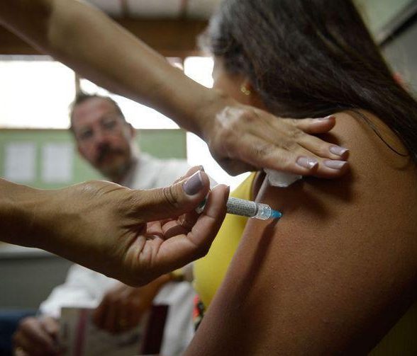 Ministério da Saúde prorroga vacinação contra HPV para jovens de 15 a 19 anos