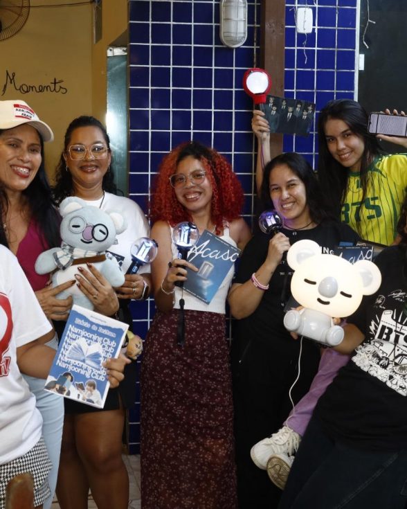 Clubes de leitura transformam férias em oportunidade para criar laços e descobrir novos universos