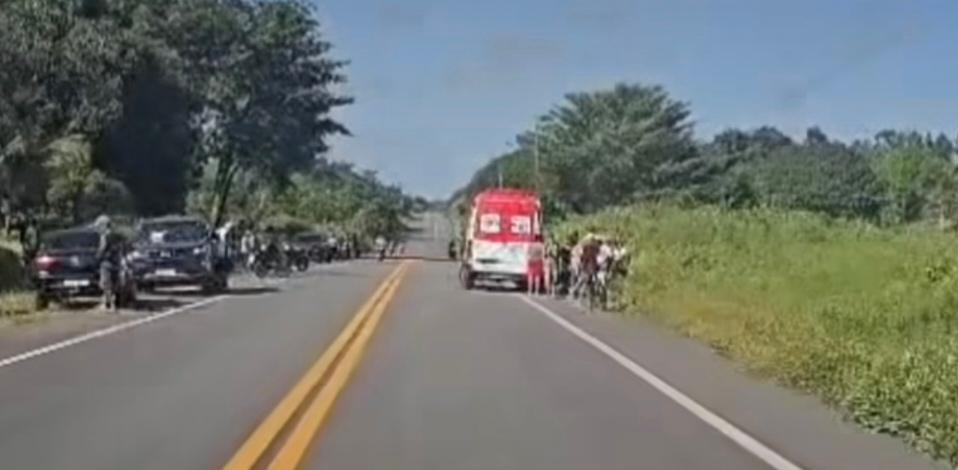 Mulher morre após moto atingir cavalo na PA-112, entre Bragança e Santa Luzia do Pará